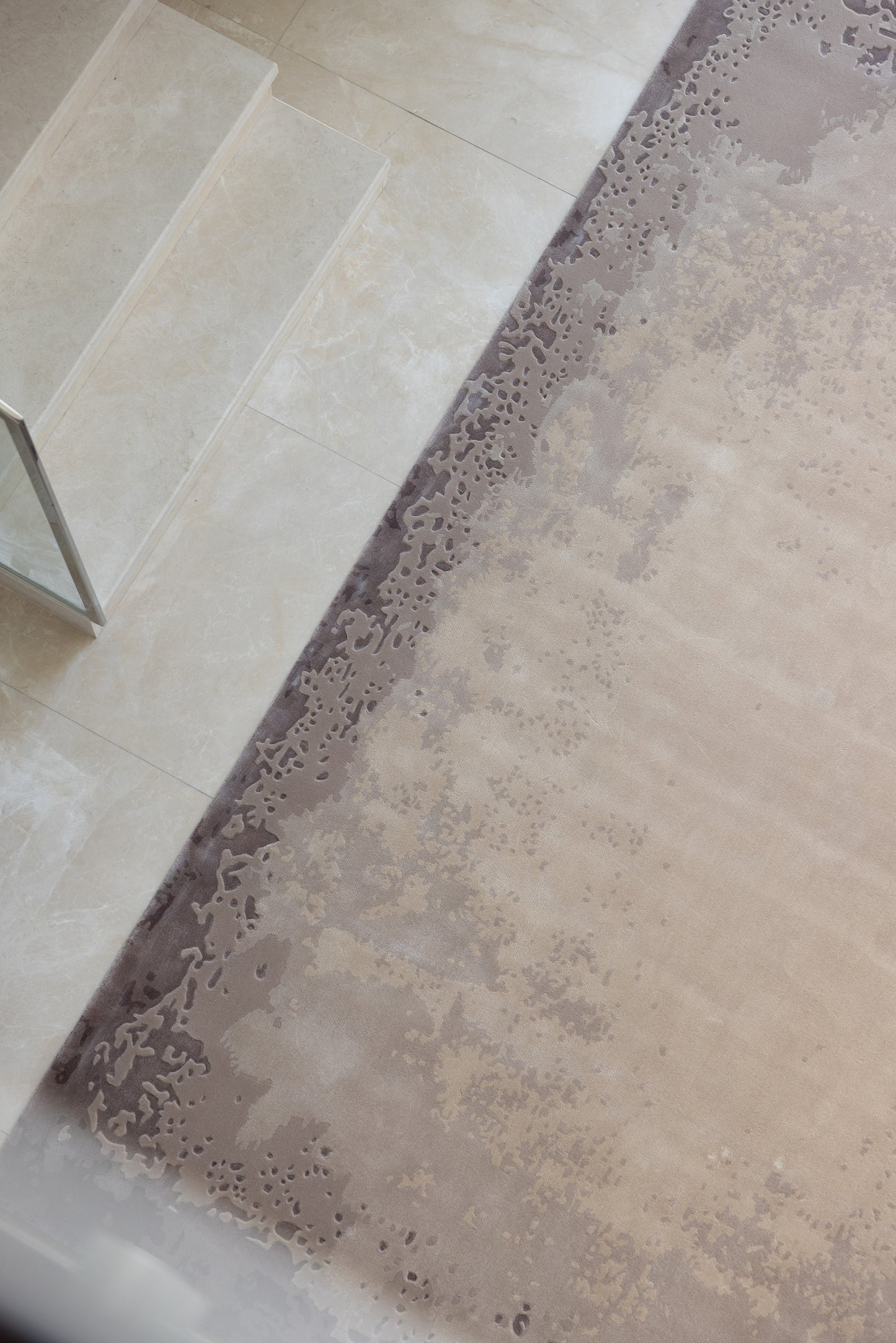 Edge Spill (Taupe)