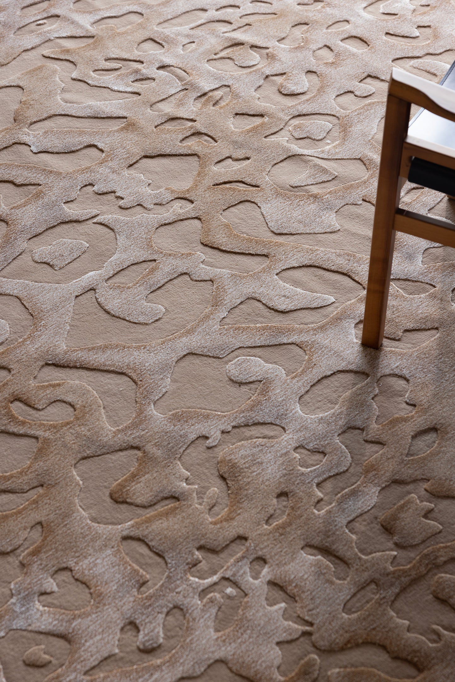 Jawai Carpet - 100% Semi-Worsted New Zealand Wool and Tencel - Zuma UAE