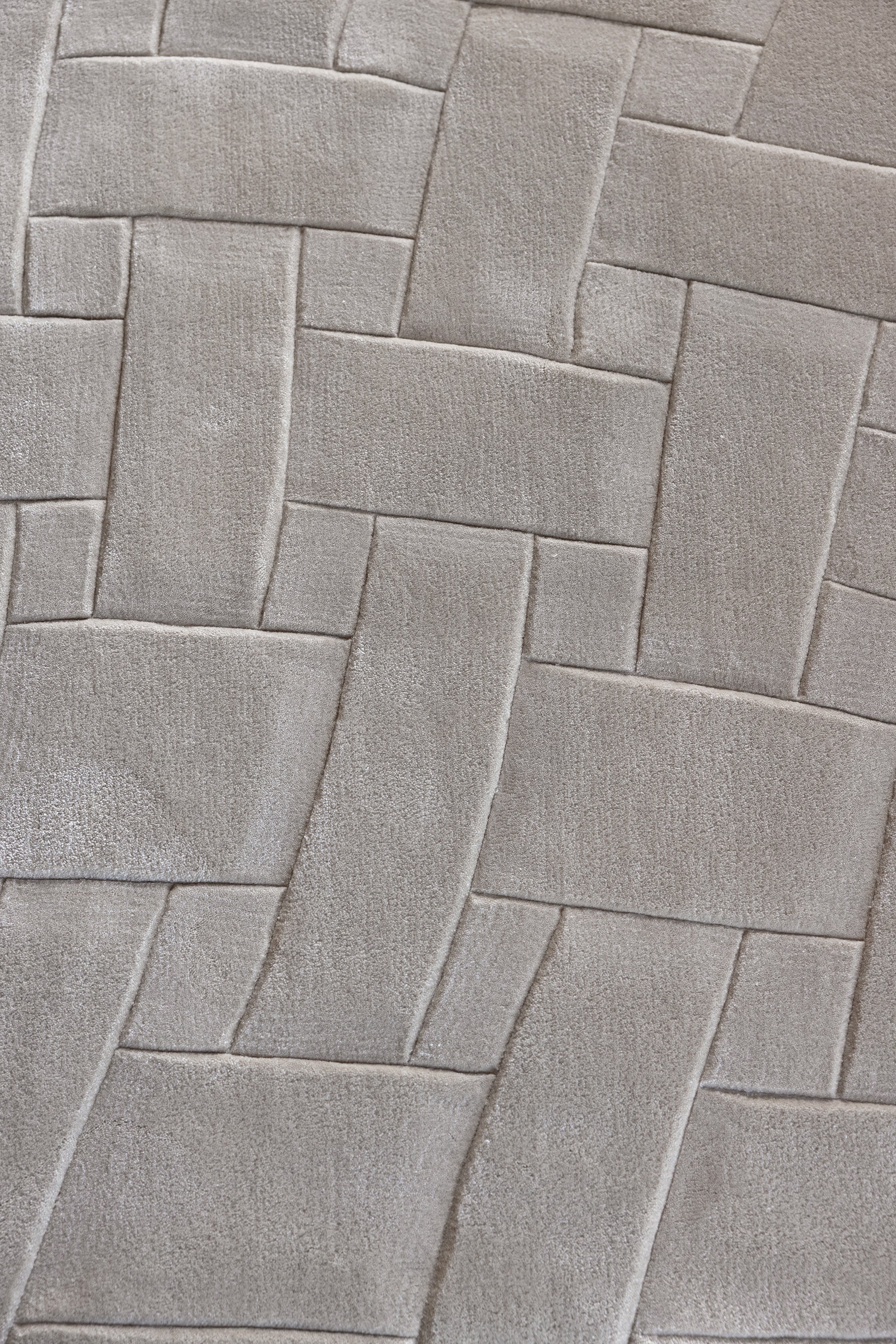 3*4m Trug 2.0 Carpet - 50% New Zealand Wool and 50% Cotton Silk - Zuma UAE