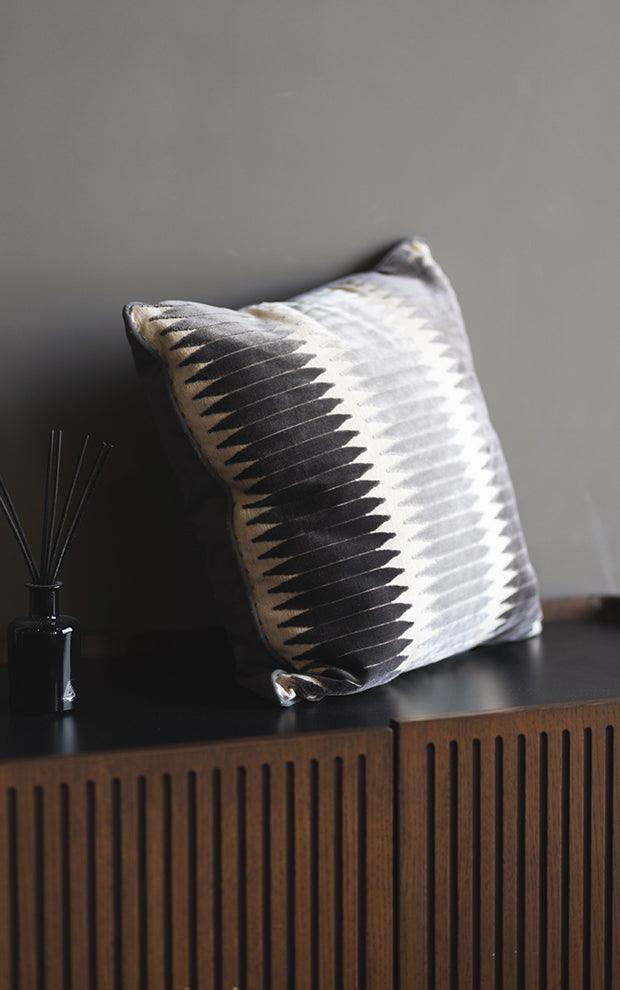 Vallencia Cushions - Zuma UAE