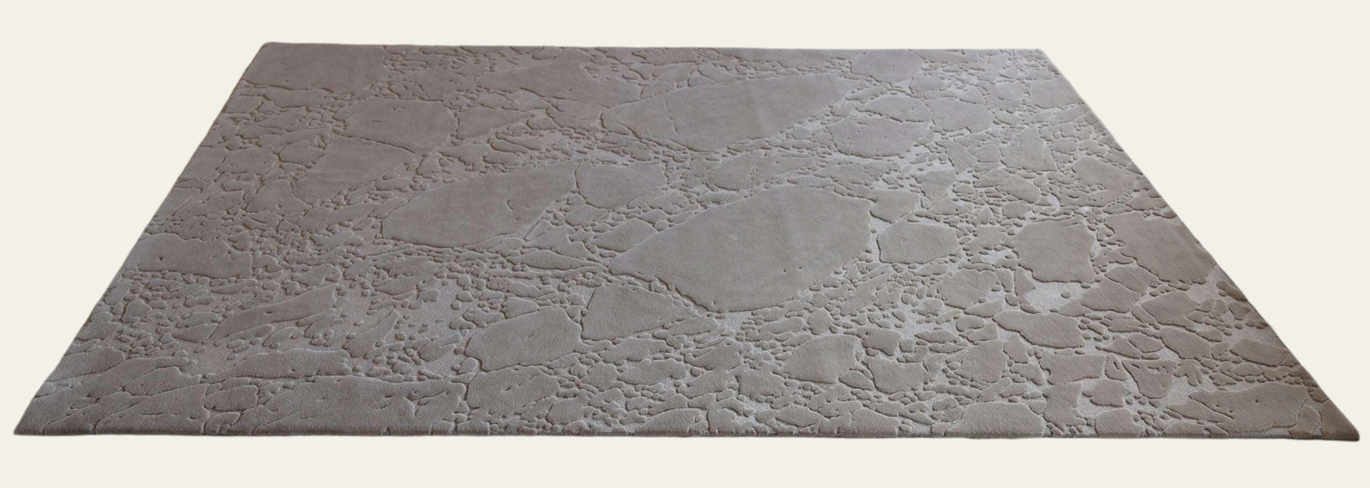 Melbourne Carpet -  Hand Carded Semi-Worsted New Zealand Wool and Bamboo Silk - Zuma UAE