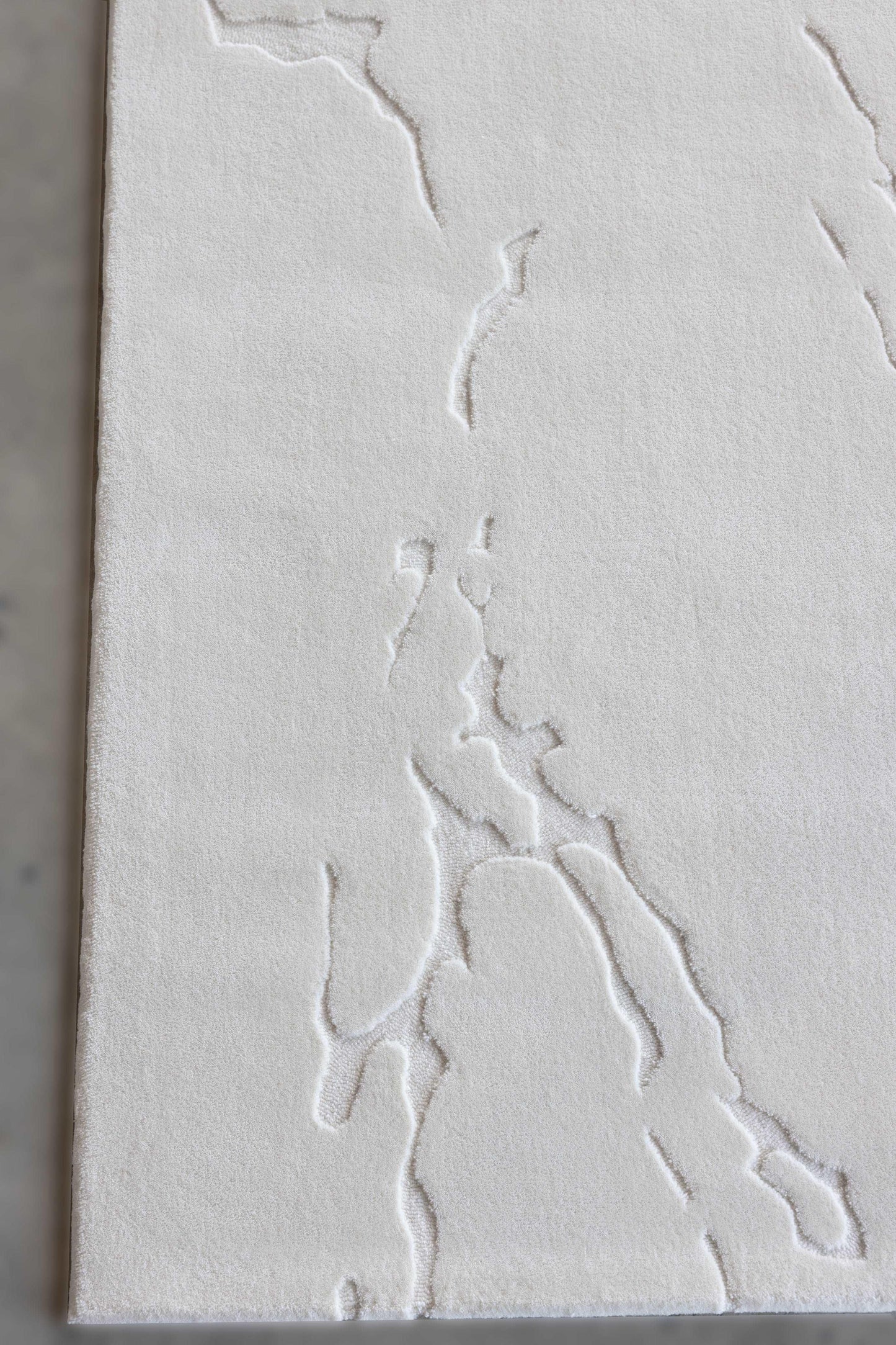 2*3m Dry Earth (Snow) Carpet - 100% Extra Fine Australian Wool - Zuma UAE