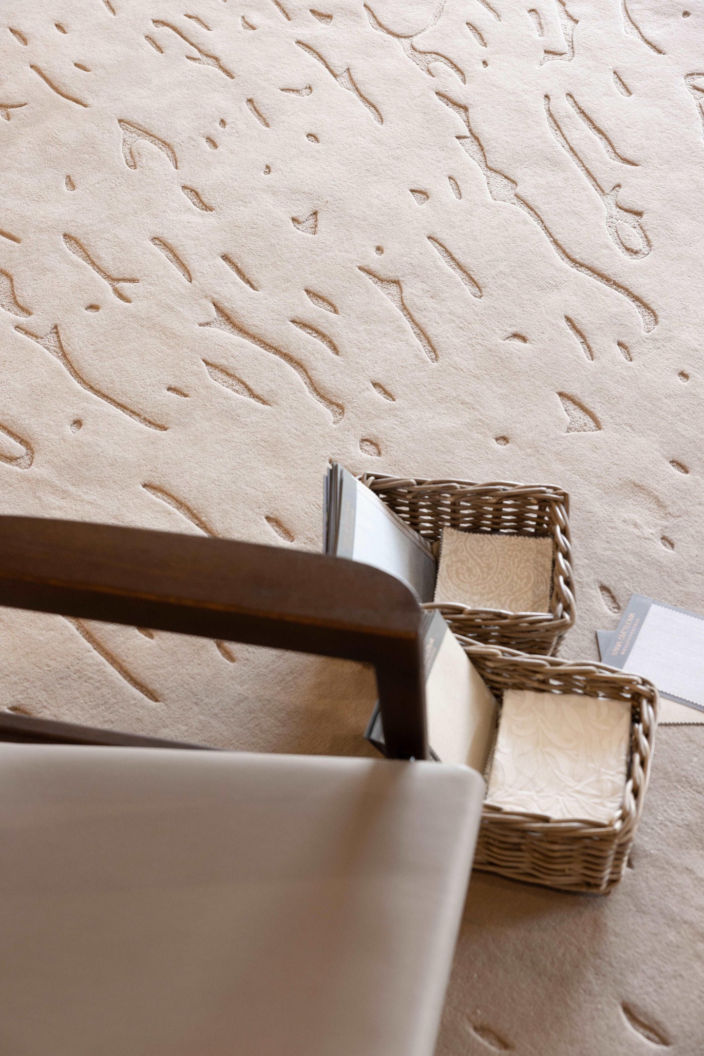 Loop Splatter 3.0 Carpet - Extra Fine Australian Wool and Tencel - Zuma UAE