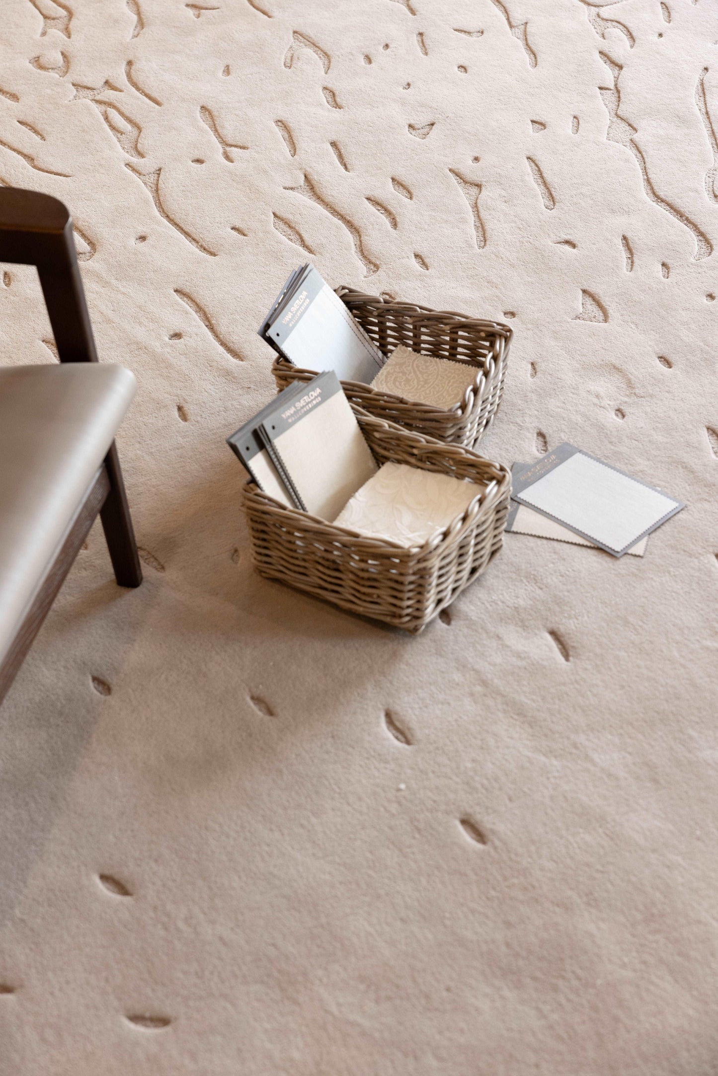 Loop Splatter 3.0 Carpet - Extra Fine Australian Wool and Tencel - Zuma UAE
