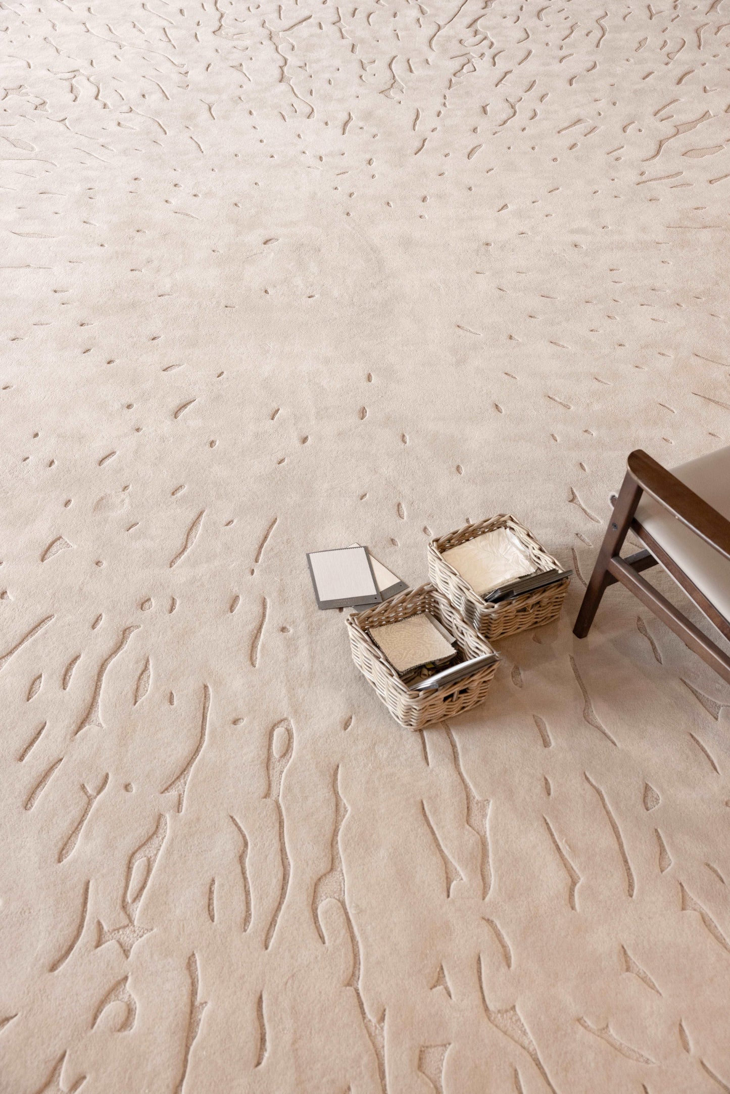 Loop Splatter 3.0 Carpet - Extra Fine Australian Wool and Tencel - Zuma UAE