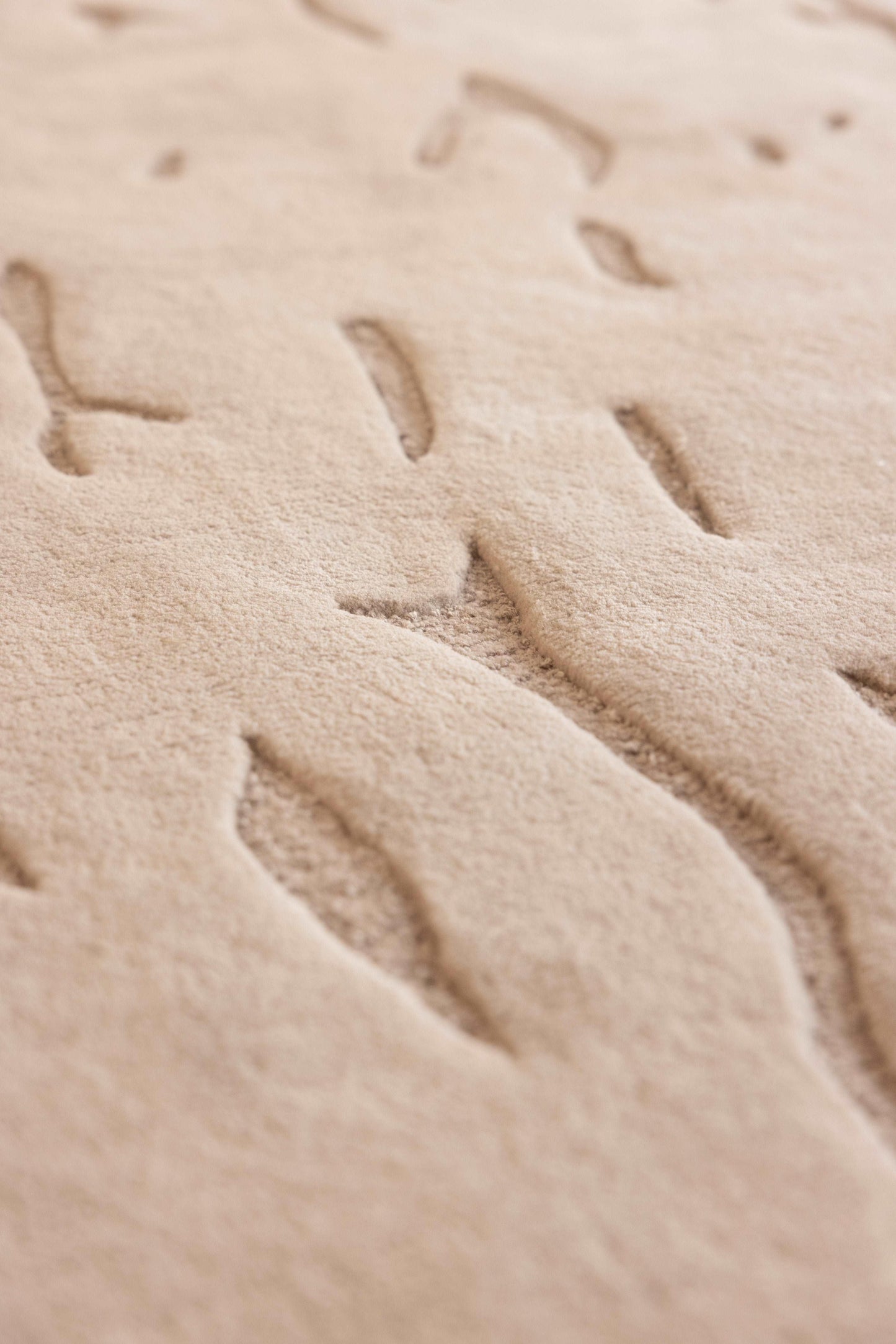 Loop Splatter 3.0 Carpet - Extra Fine Australian Wool and Tencel - Zuma UAE