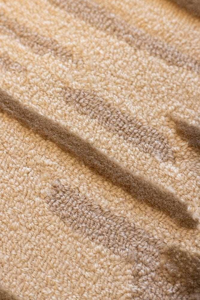 Kyoto Carpet - Hand Carded Semi-Worsted New Zealand Wool and Bamboo Silk - Zuma UAE