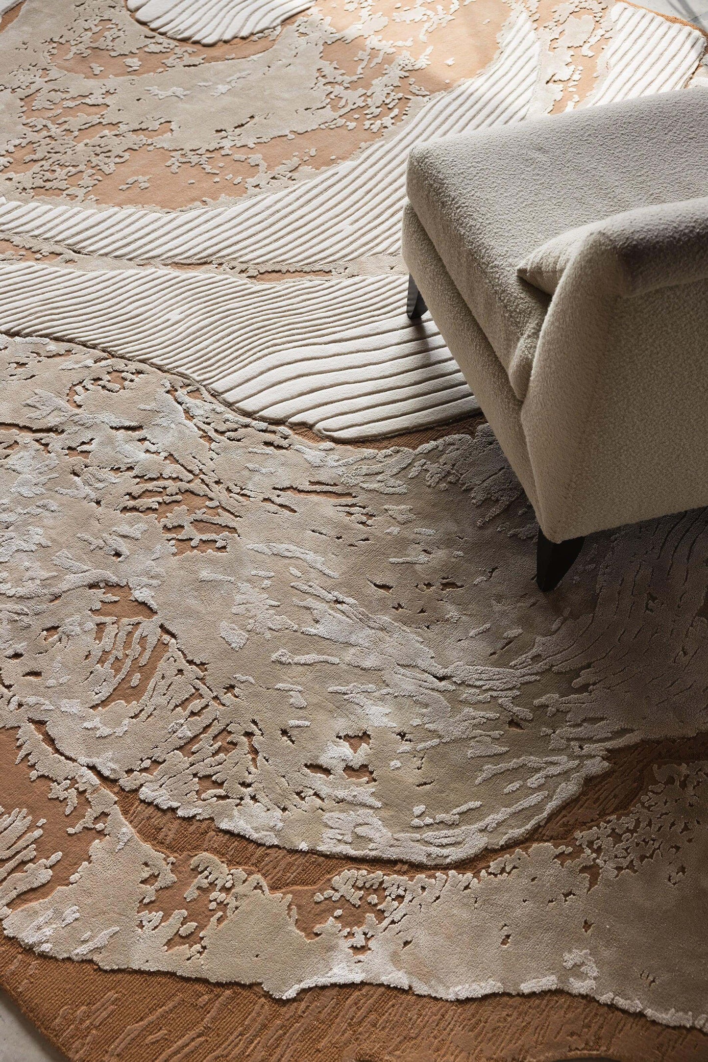 Vicuna Carpet - Hand Carded Spun Silk with Twisted Semi-Worsted - Zuma UAE