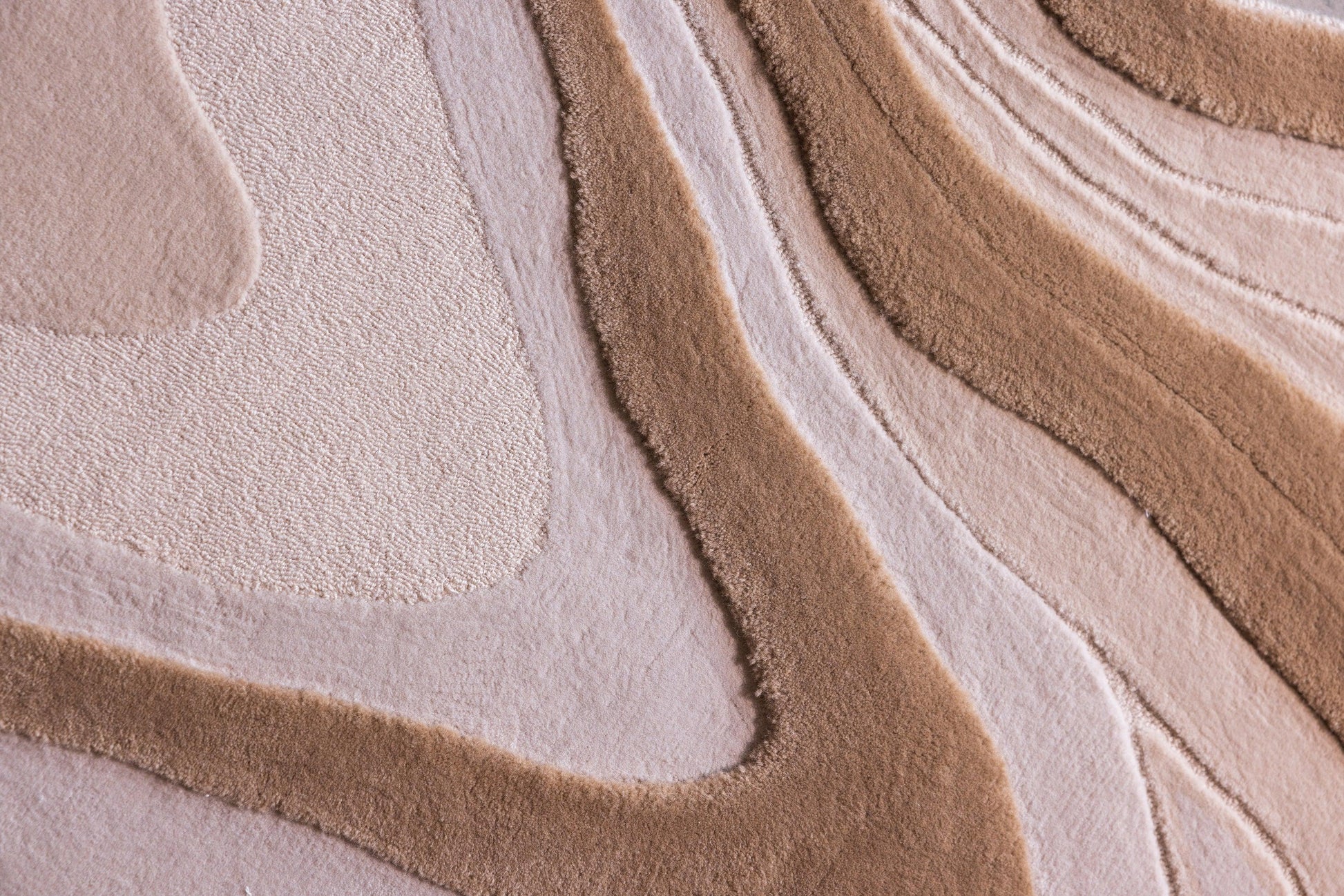 Puddle Carpet - Hand Tufted Semi-Worsted New Zealand Wool - Zuma UAE