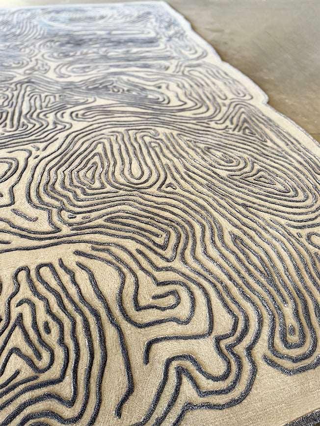 2.2*3m Identity Carpet Online - Hand Tufted in Cotton Silk and New Zealand Wool
- Zuma UAE
