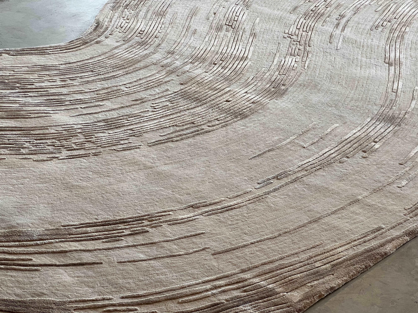 3*4m Fleur Praline Carpet -  New Zealand Wool and Polished Cotton Silk - Zuma UAE