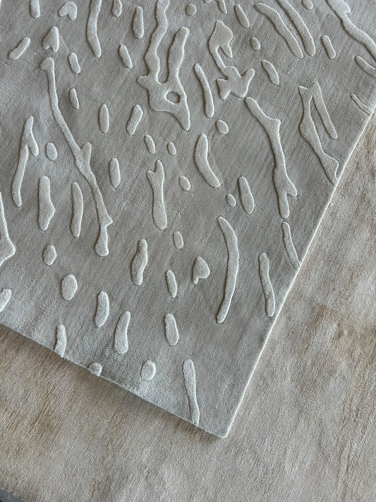 Silk Splatter 2.0 (Snow) Carpet - Zuma UAE