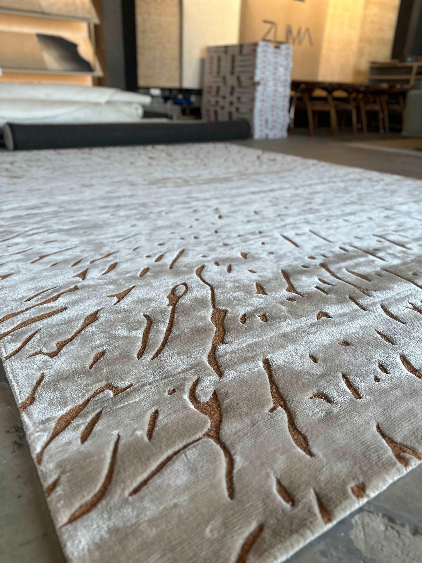 3.5*5m Loop Splatter 2.0 (Taupe) Carpet - Cotton Silk - Zuma UAE