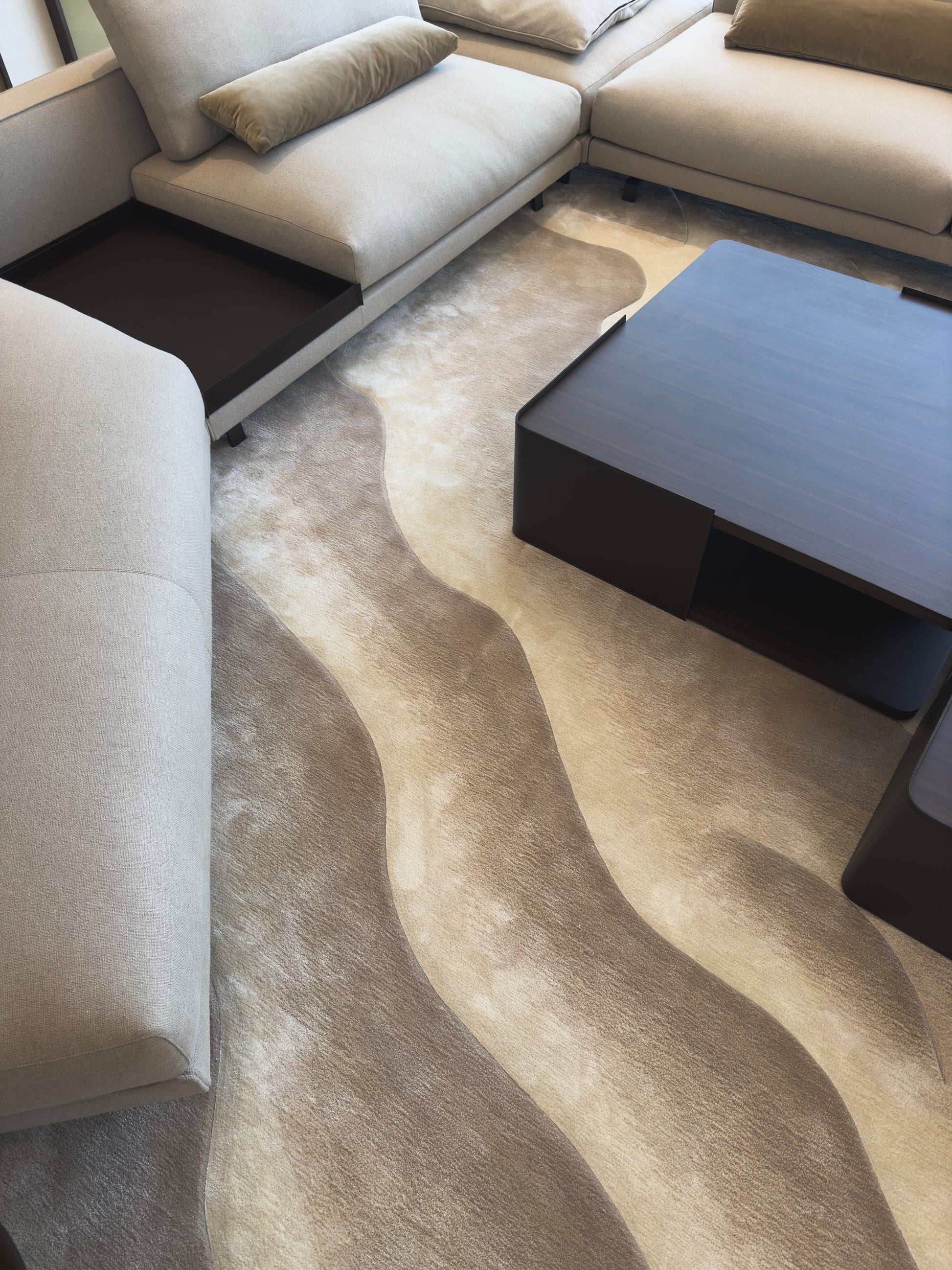 Dunes Carpet - Hand-tufted in Bamboo Silk and Hand Carded Semi-Worsted New Zealand Wool - Zuma UAE