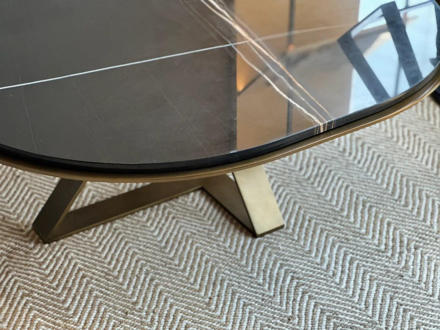 طاولة نيرو سانت لوران كادينزا III (مجموعة من 3)