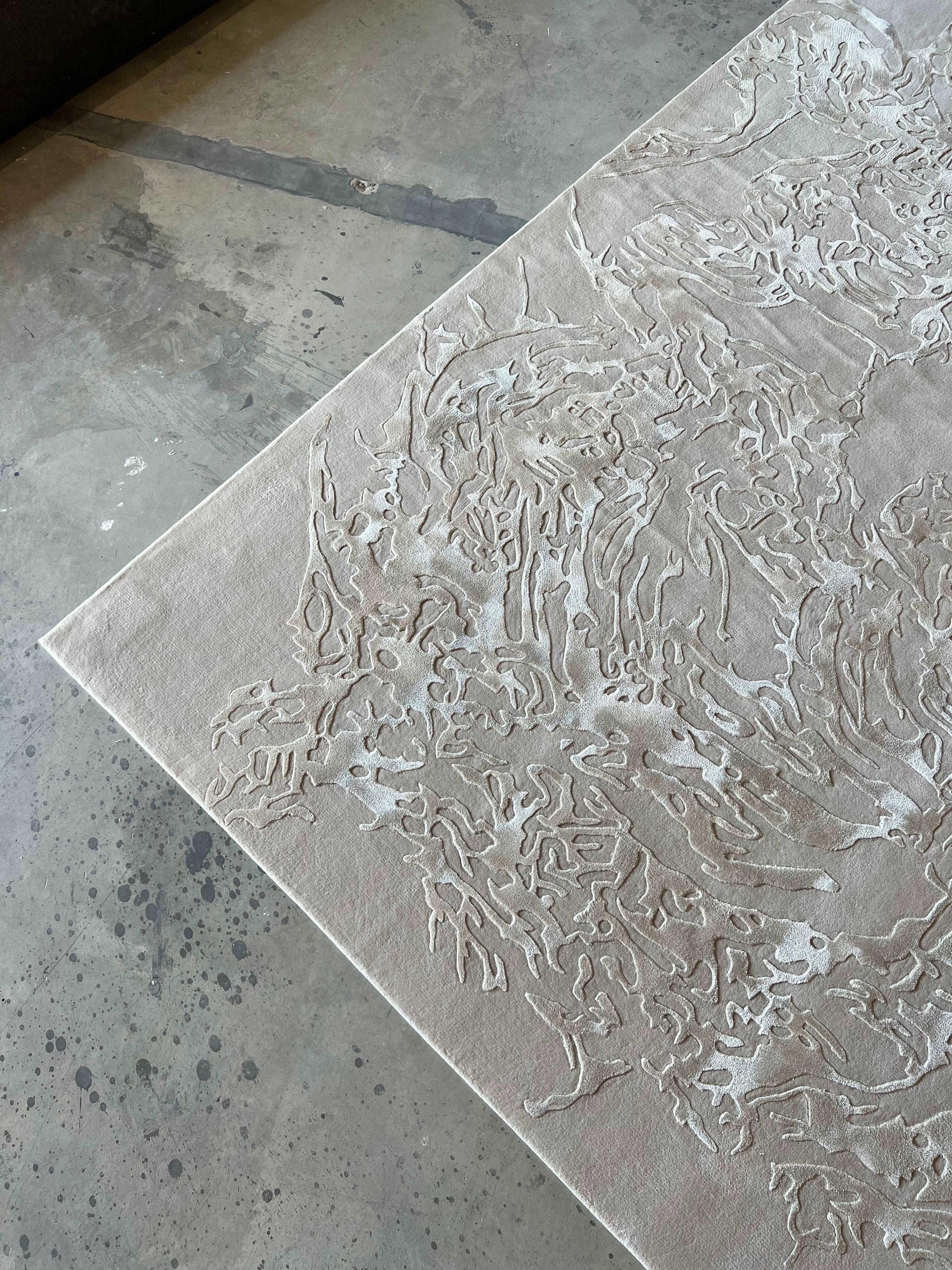 Elysion Carpet - Hand tufted in Semi Worsted New Zealand Wool & Tencel - Zuma UAE