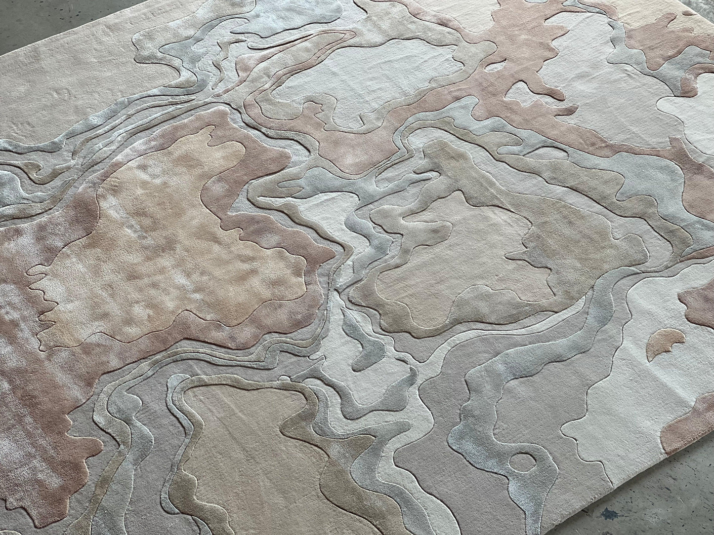 Oil Spill (Coral) Carpet - New Zealand Wool and Polished Cotton Silk - Zuma UAE