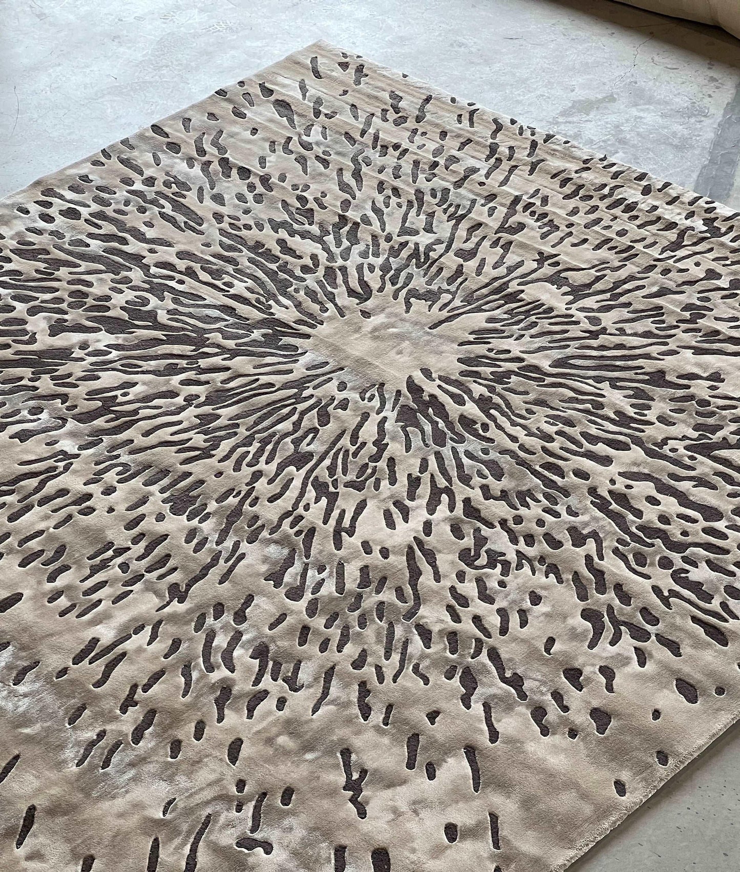 Loop Splatter (Mocha) Carpet - Extra Fine Australian Wool and Cotton Silk - Zuma UAE