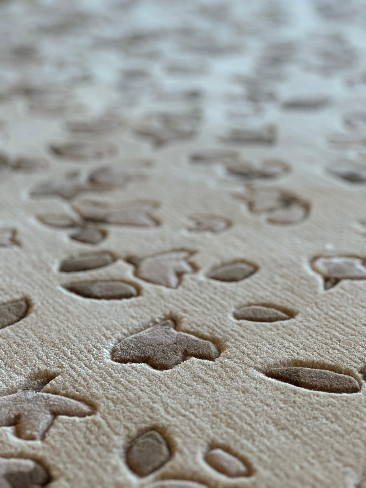 Seher (Autumn) Carpet - Hand carded Semi worsted New Zealand wool - Zuma UAE