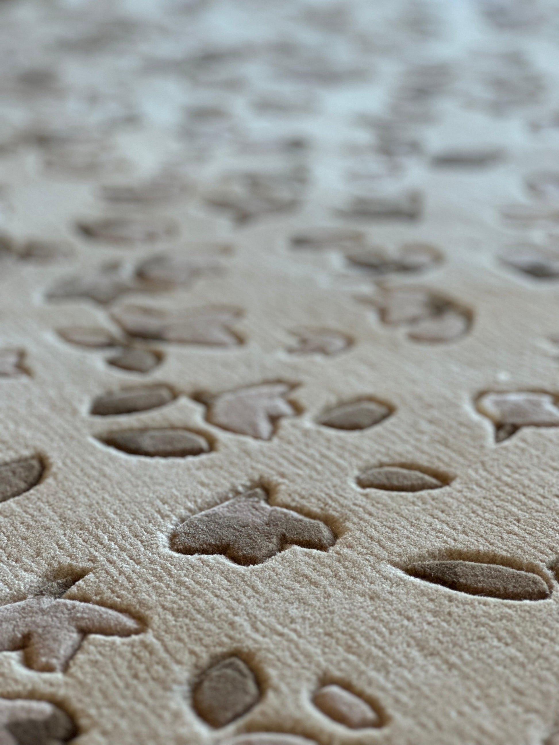 Seher (Autumn) Carpet - Hand carded Semi worsted New Zealand wool - Zuma UAE