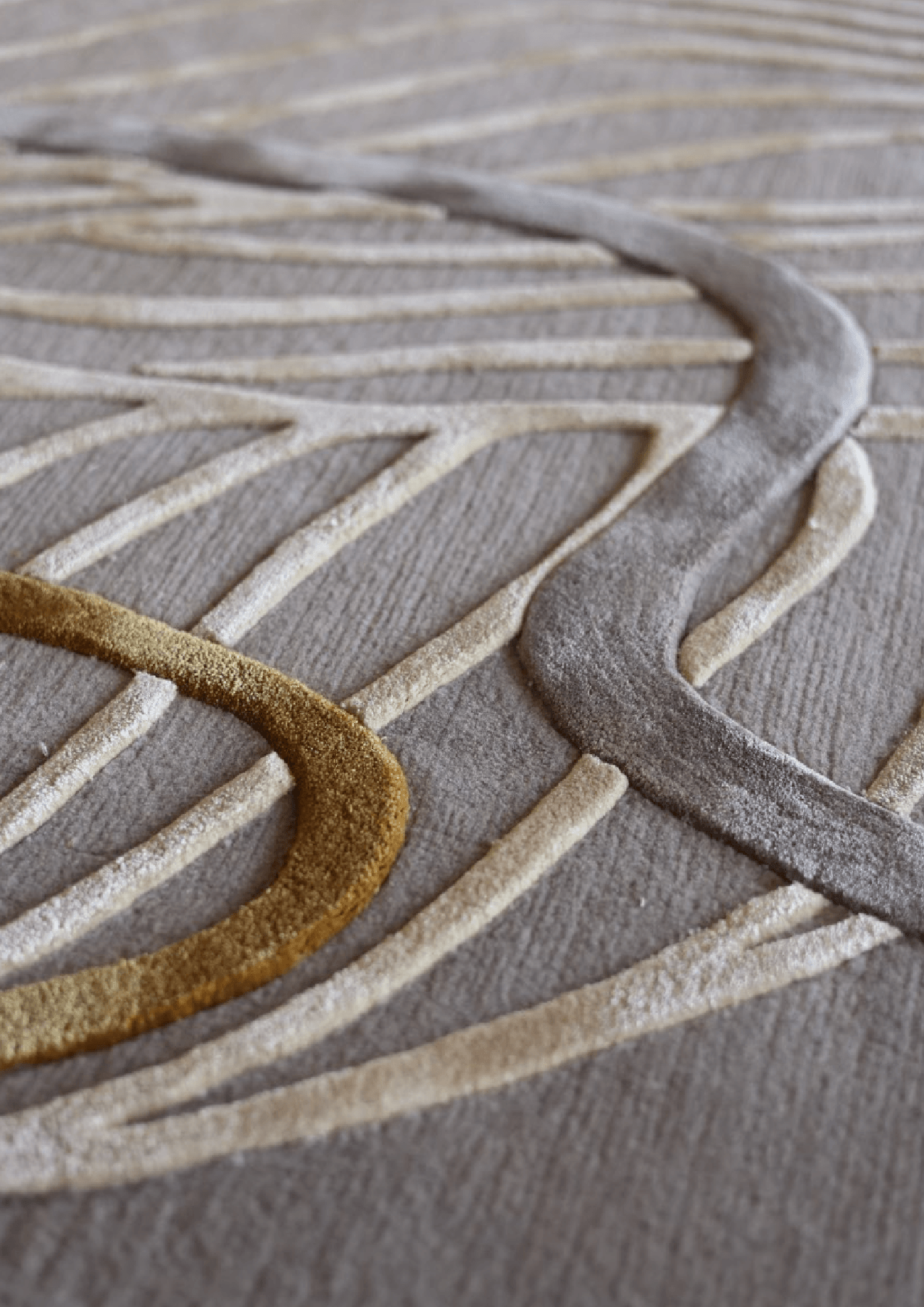 Silk Ribbon Gold Carpet - Semi-worsted New Zealand Wool and Cotton Silk - Zuma UAE