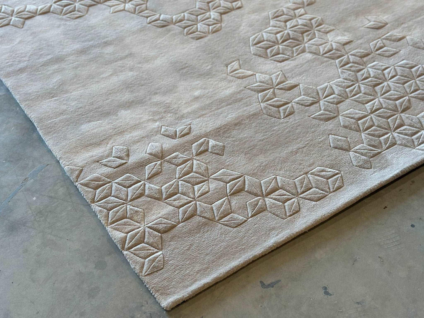 2.5*3m Almas Carpet - LDH Wool - Zuma UAE