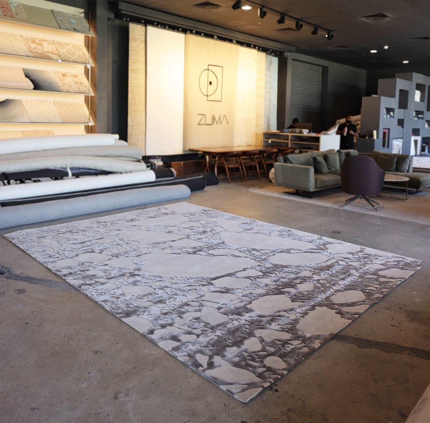 Arabescato (Grey) Carpet - Hand Carded Semi-Worsted New Zealand Wool and Bamboo Silk - Zuma UAE