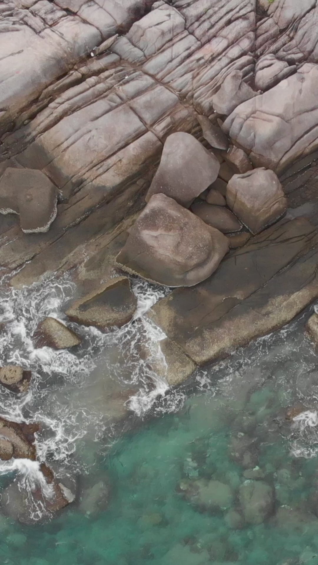 Menhir Carpet Online - 100% Hand Carded Semi Worsted New Zealand Wool - Zuma UAE