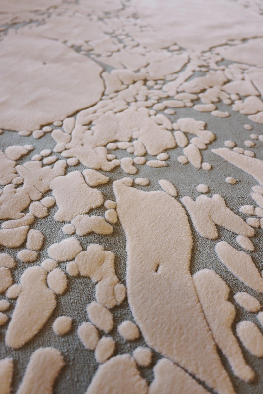 Sydney Carpet - Hand Carded Semi-Worsted New Zealand Wool and Bamboo Silk - Zuma UAE