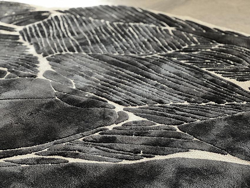 2.3*3m Silk Nero Carpet - Hand tufted in Bamboo Silk - Zuma UAE