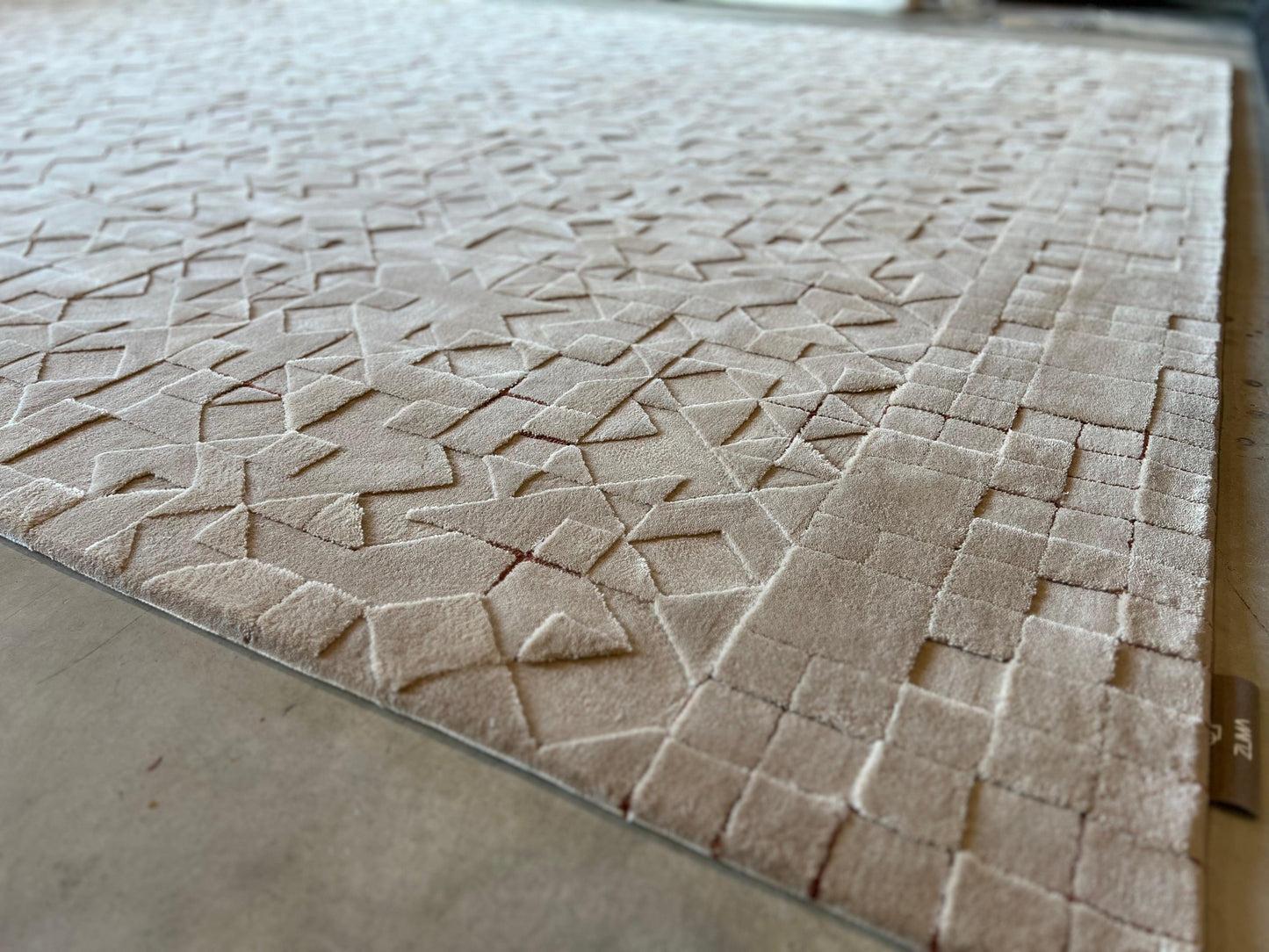 Peek-a-Boo (Terracotta) Carpet - Hand tufted in New Zealand Wool - Zuma UAE