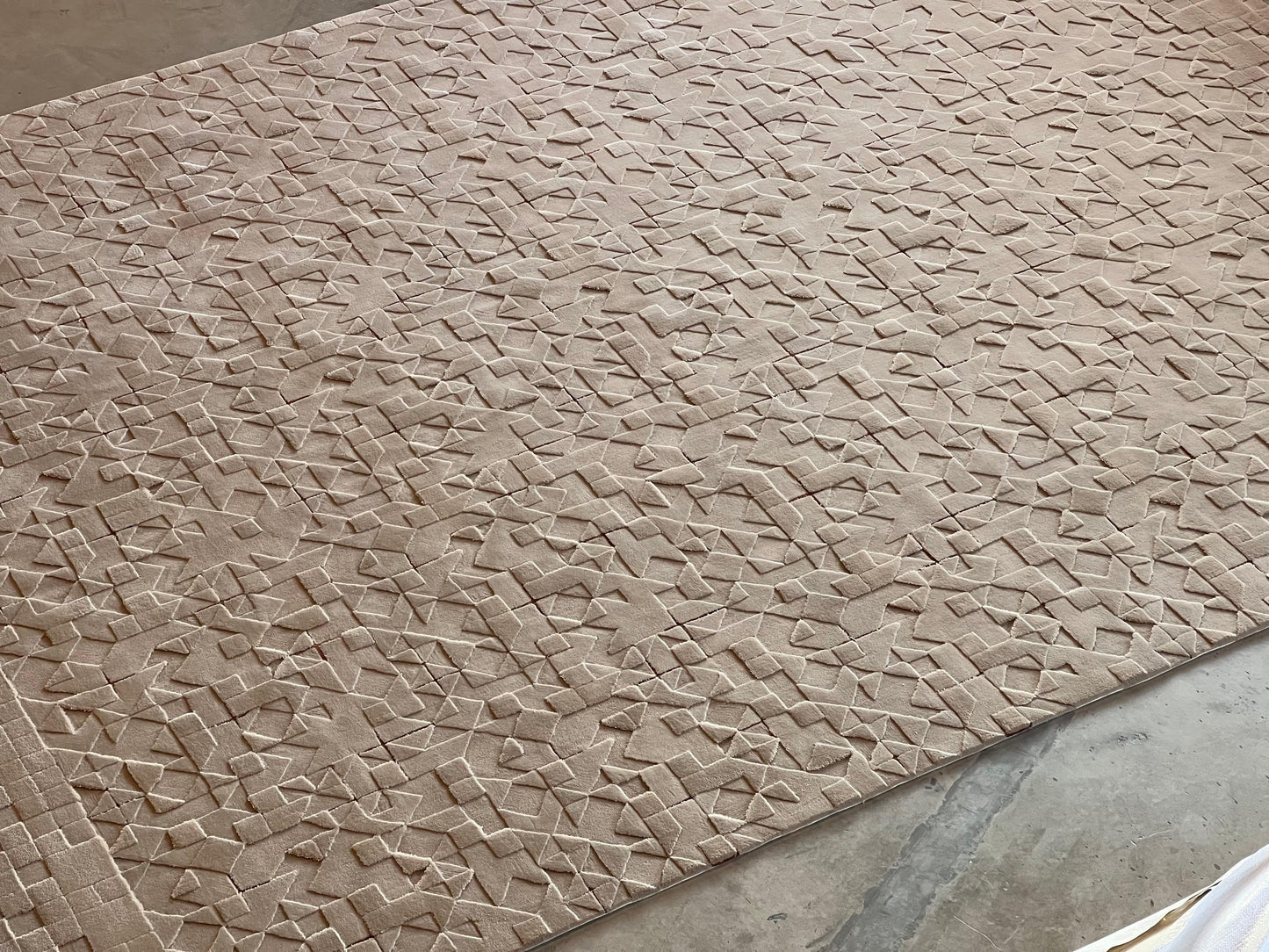 Peek-a-Boo (Terracotta) Carpet - Hand tufted in New Zealand Wool - Zuma UAE