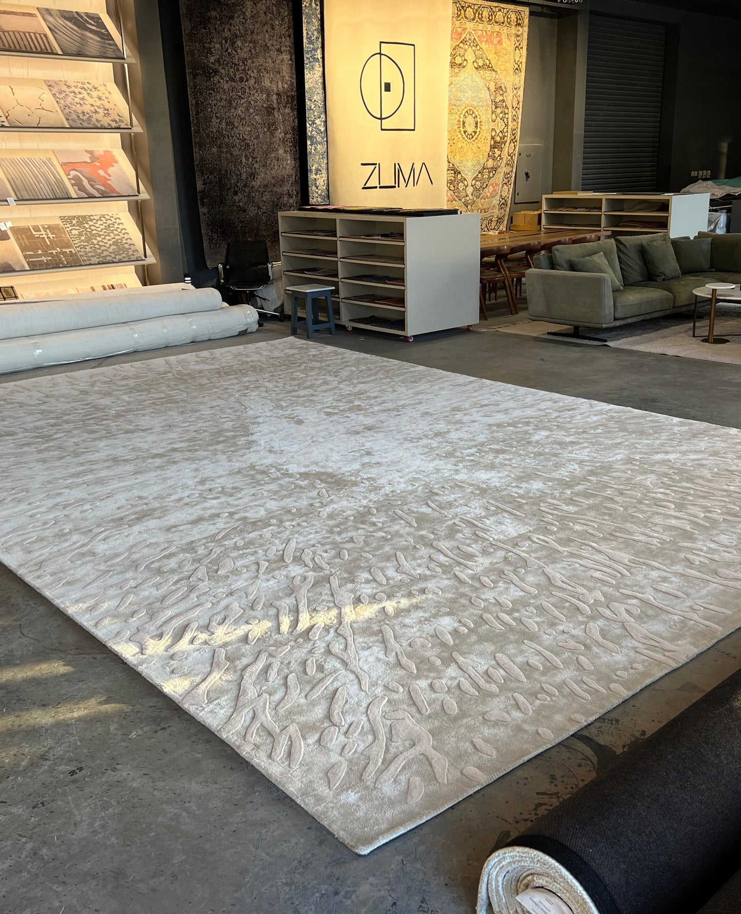 Moon Raker Carpet - Silk & Wool and Hand Tufted Carpet - Zuma UAE