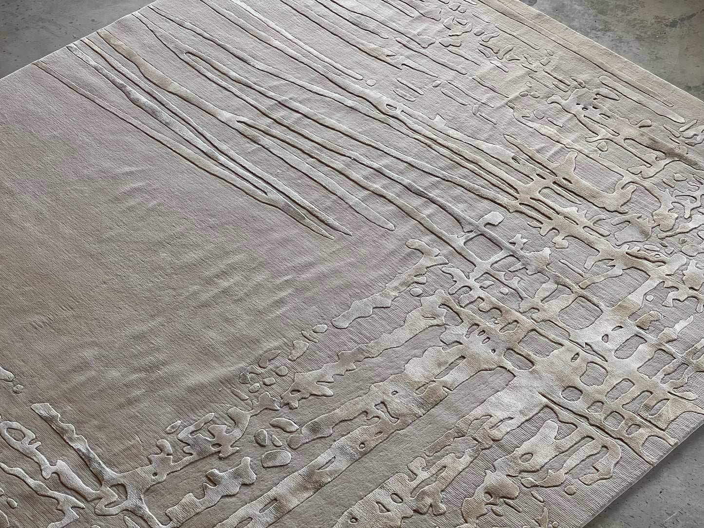 3.5*5m Tsar  Carpet -  Hand Tufted in Tencel & Semi-Worsted New Zealand Wool - Zuma UAE