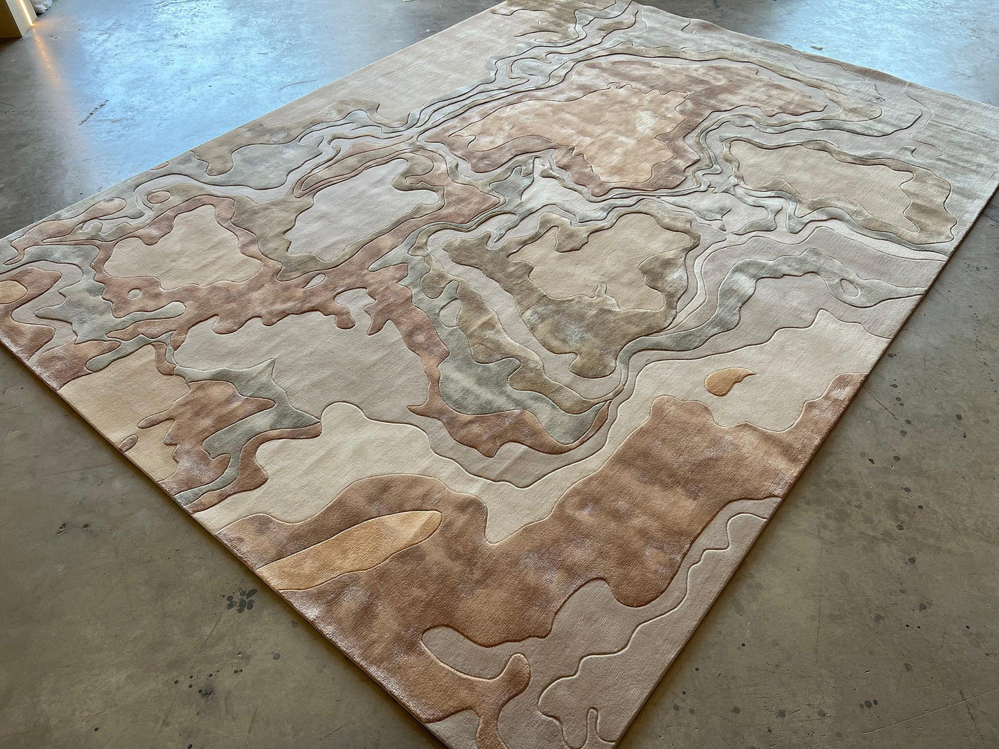 3*4m Oil Spill (Coral) Carpet - New Zealand Wool and Polished Cotton Silk - Zuma UAE