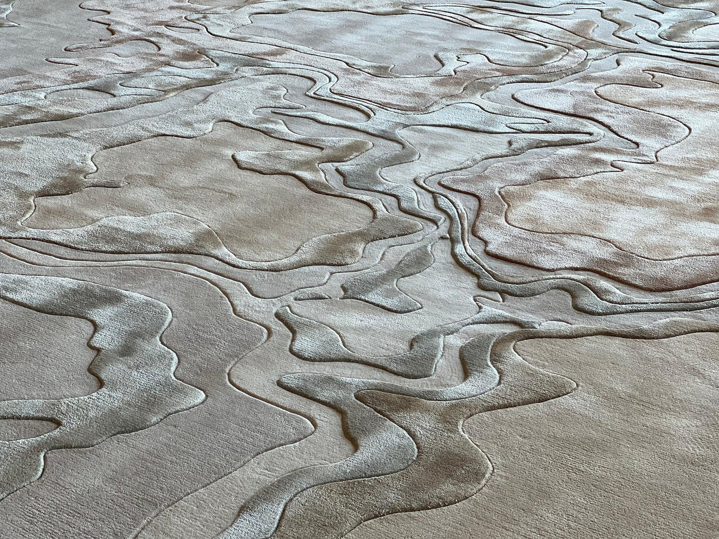 Oil Spill (Coral) Carpet - New Zealand Wool and Polished Cotton Silk - Zuma UAE