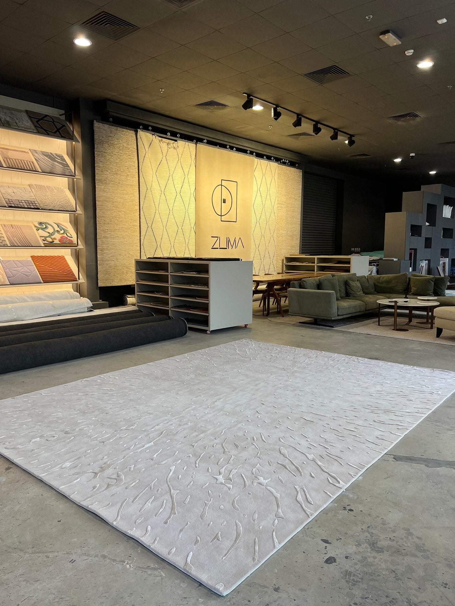 Silk Splatter 2.0 (Ivory) Carpet - New Zealand Wool and Polished Cotton Silk - Zuma UAE
