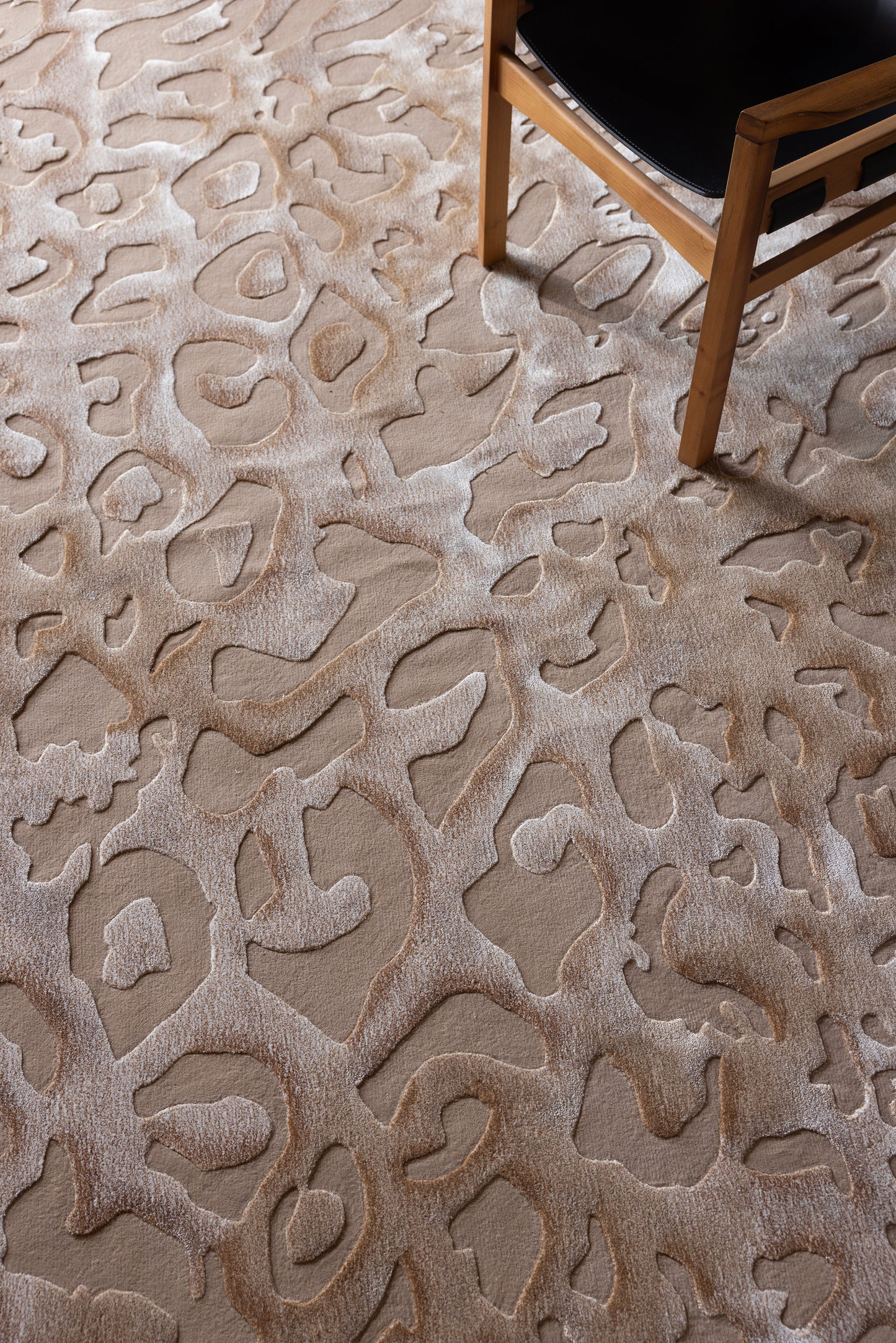 Jawai Carpet - 100% Semi-Worsted New Zealand Wool and Tencel - Zuma UAE
