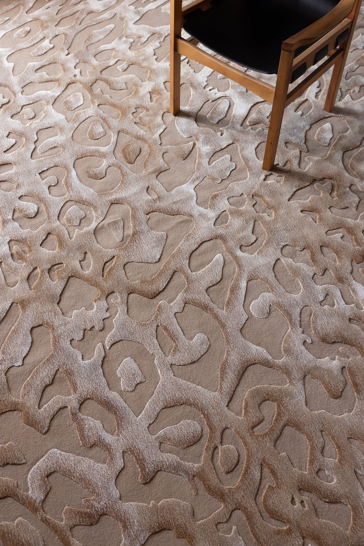 Jawai Carpet - 100% Semi-Worsted New Zealand Wool and Tencel - Zuma UAE