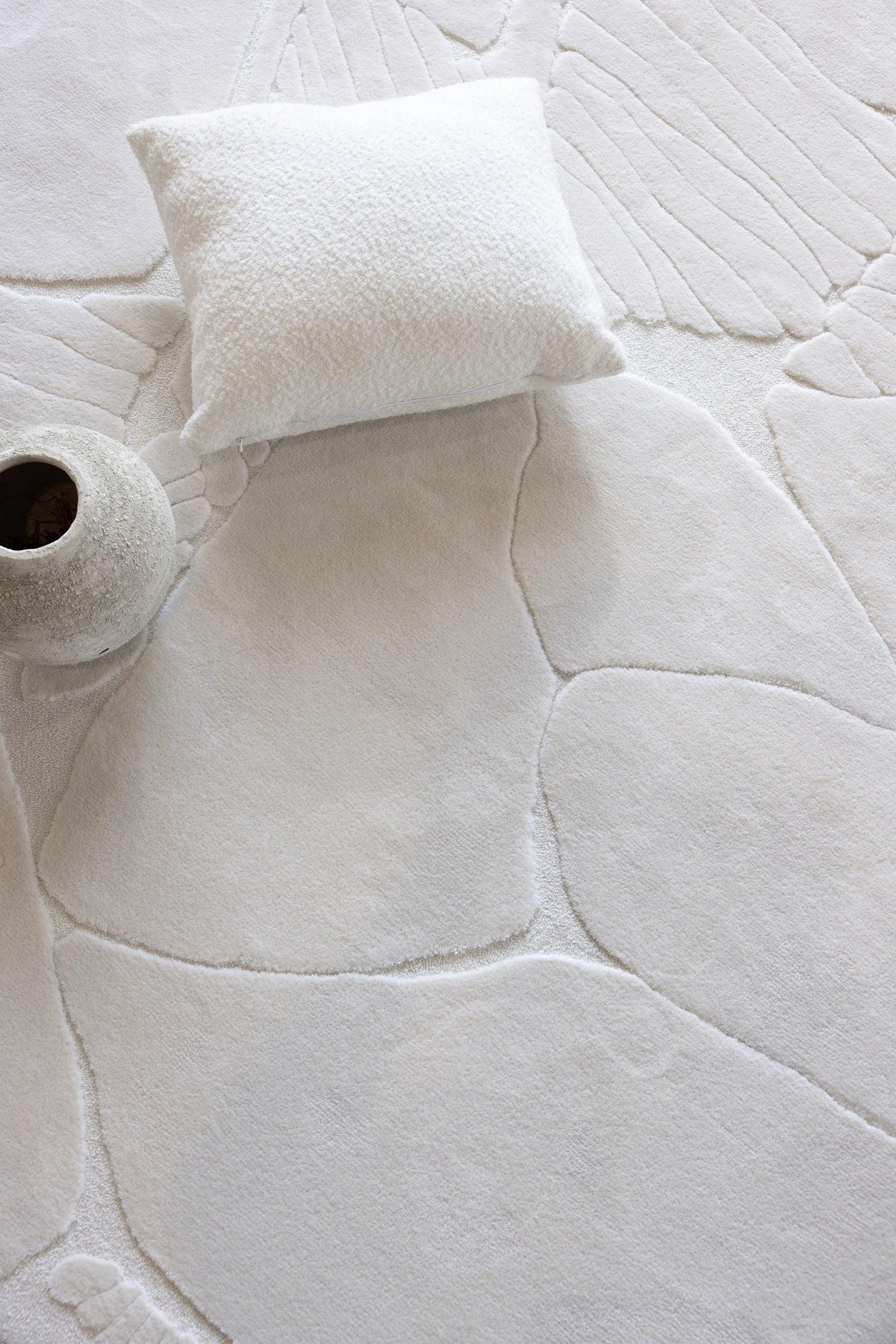 Menhir (Ivory) Carpet - Hand Tufted 50% New Zealand Wool and 50% Tencel - Zuma UAE