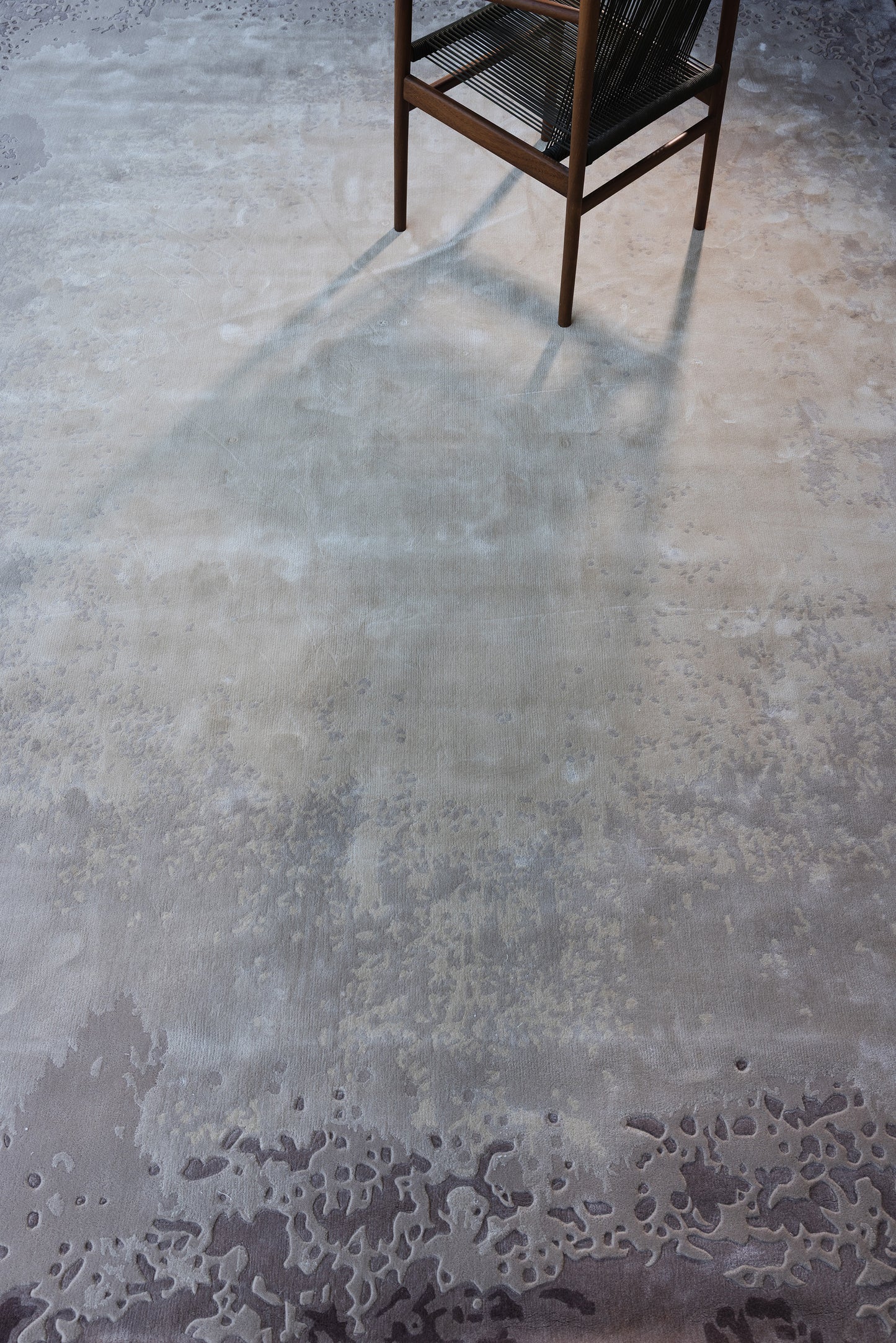 Edge Spill (Taupe)
