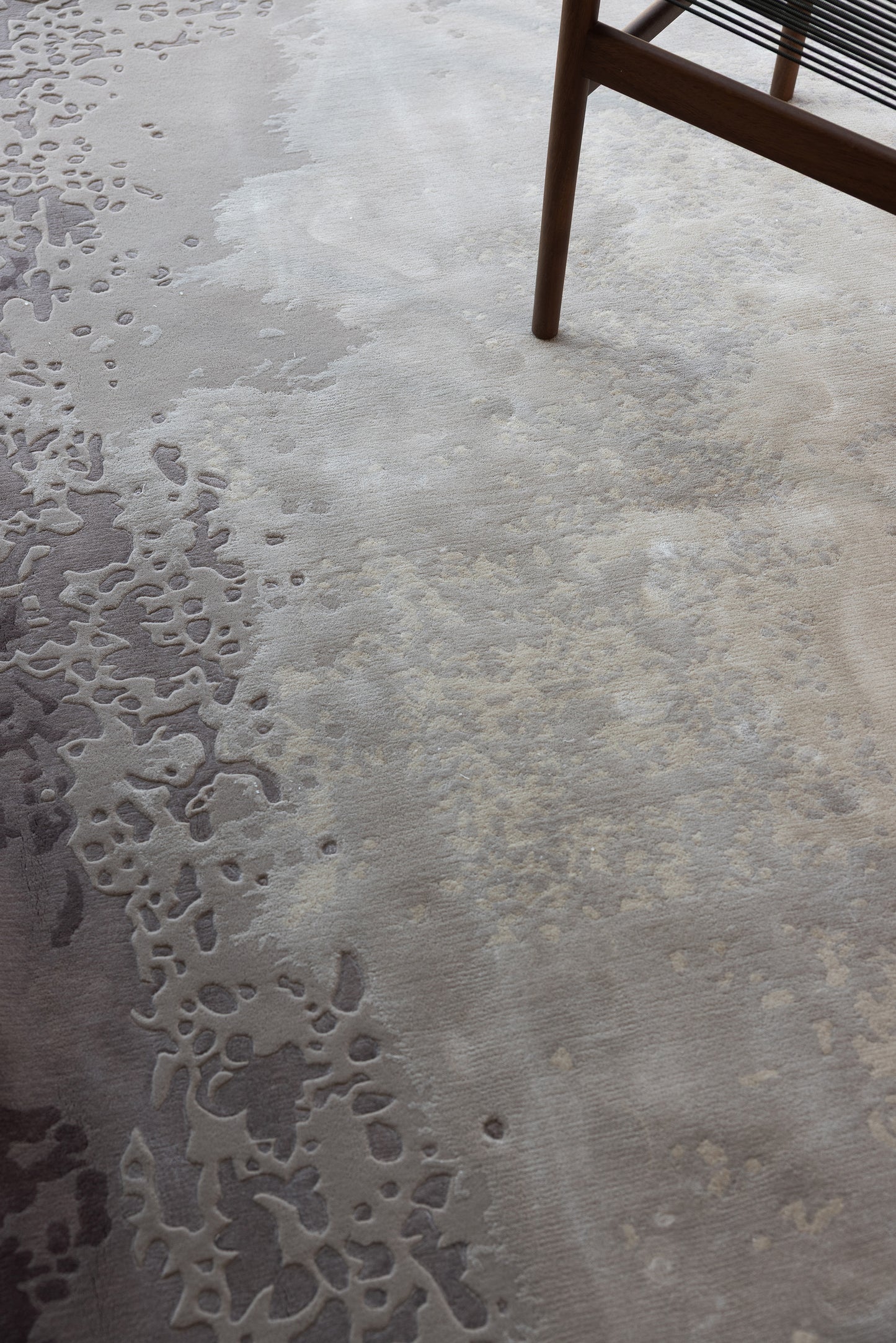 Edge Spill (Taupe)