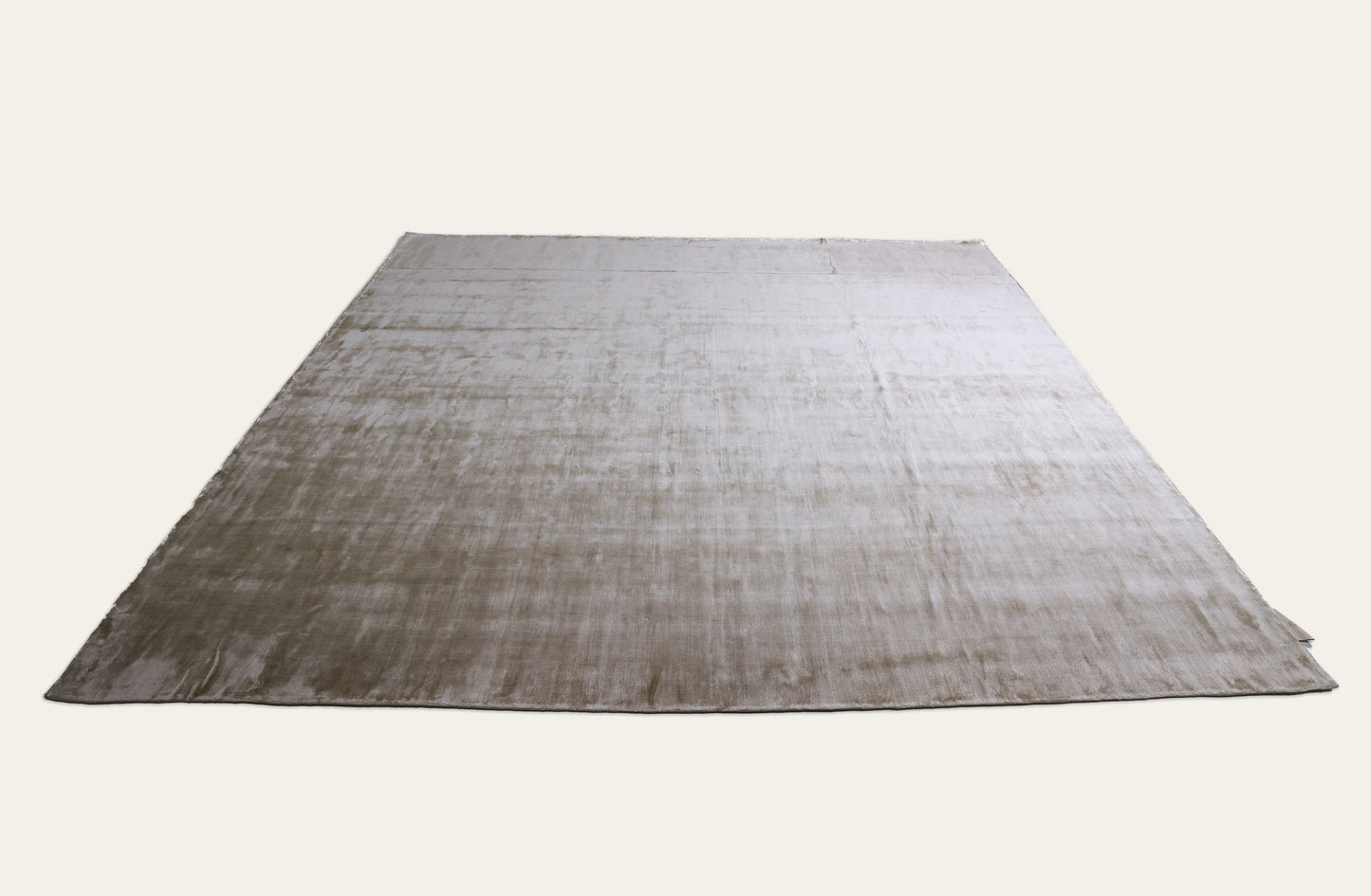 مجموعة النول الجميلة