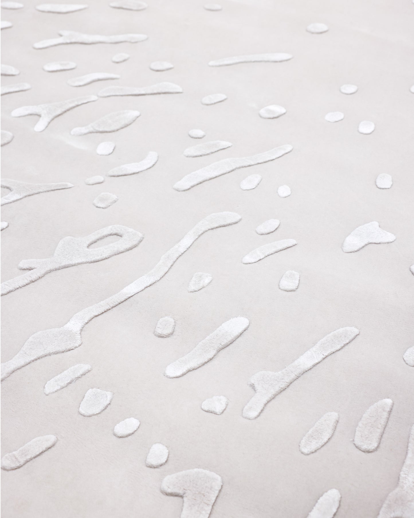Silk Splatter 2.0 (Snow White)