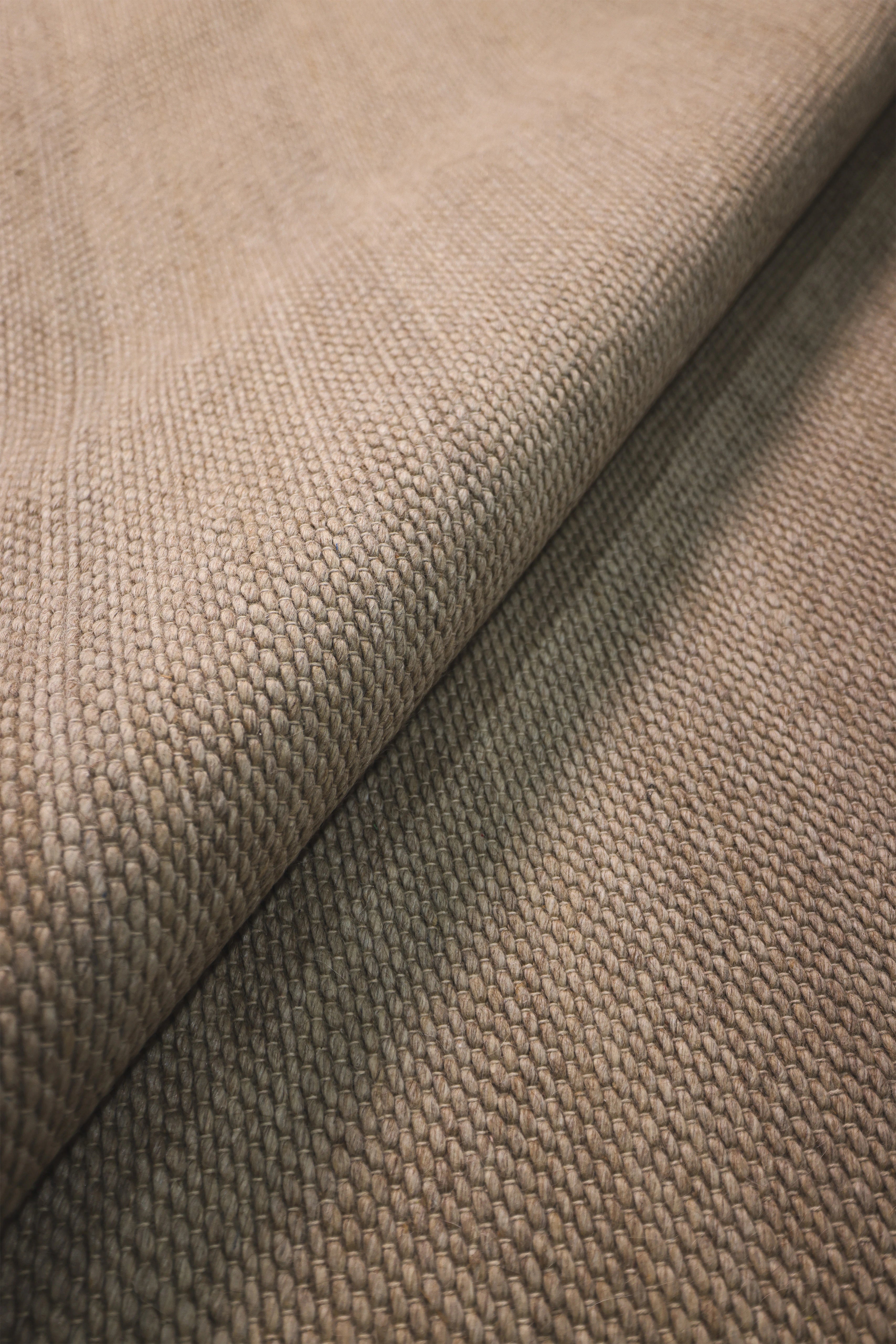 Buy Loom Collection Carpets Online - Zuma Dubai, UAE