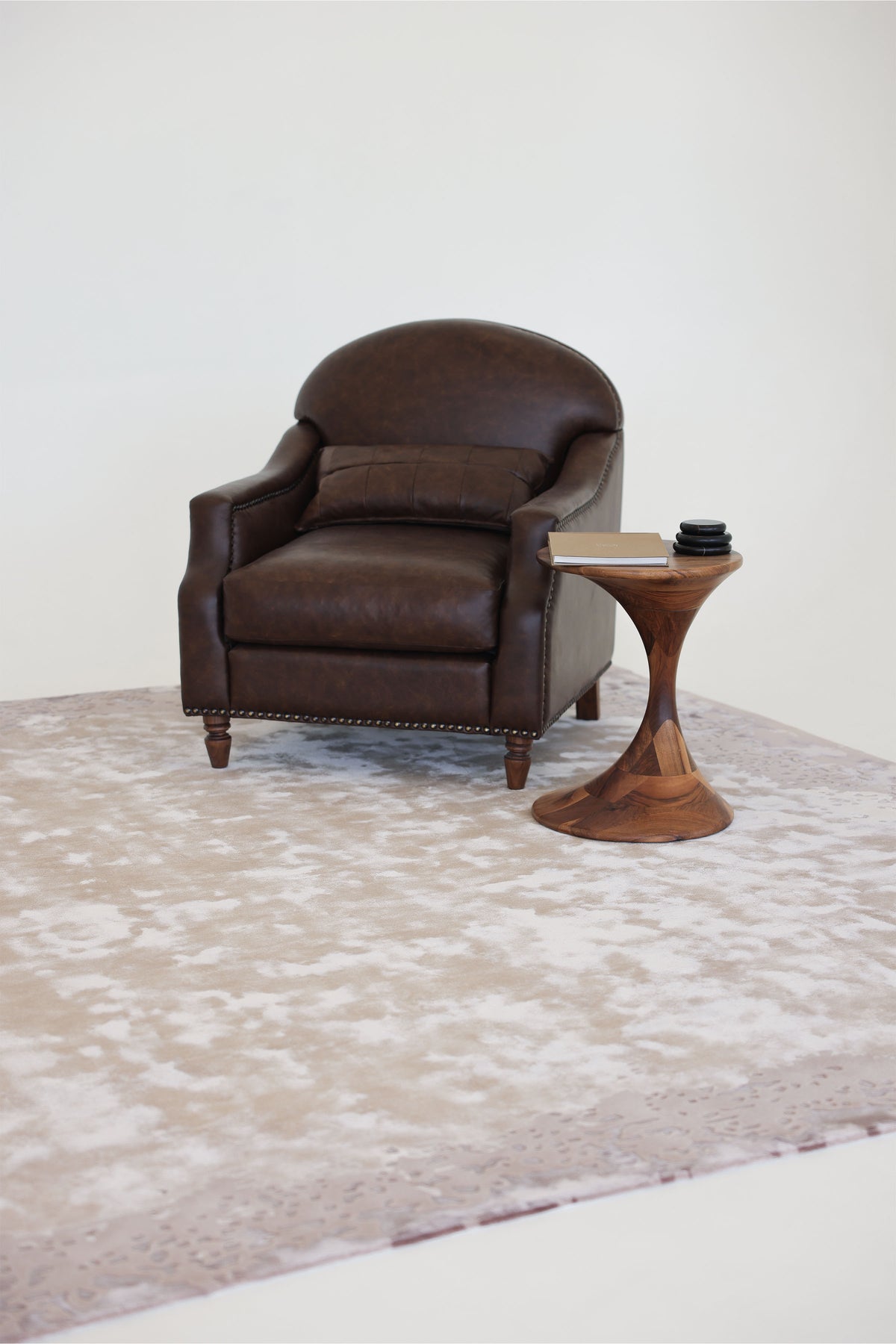 Edge Spill (Taupe)