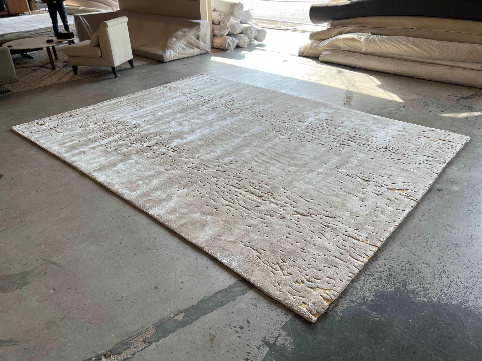 3*4m Edge Loop 2.0 (Gold) Carpet  -  Bamboo silk - Zuma UAE