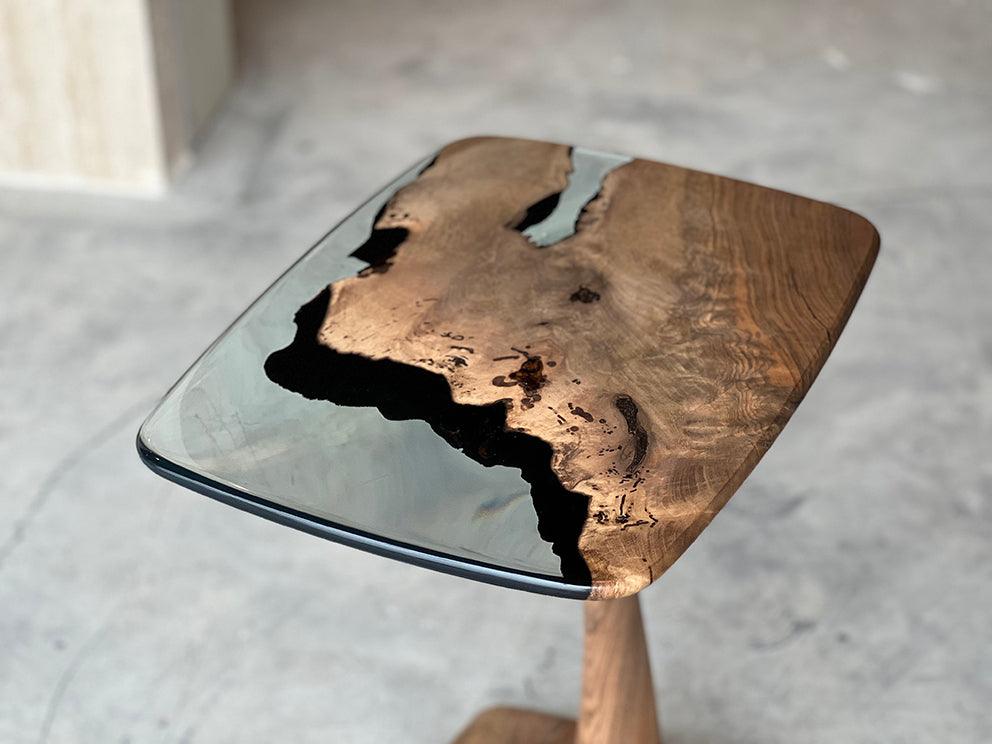 Liscio Side Table  (In Stock)