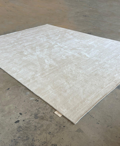 2*3m Tip Sheared (Ivory) Carpet - Tencel - Zuma UAE